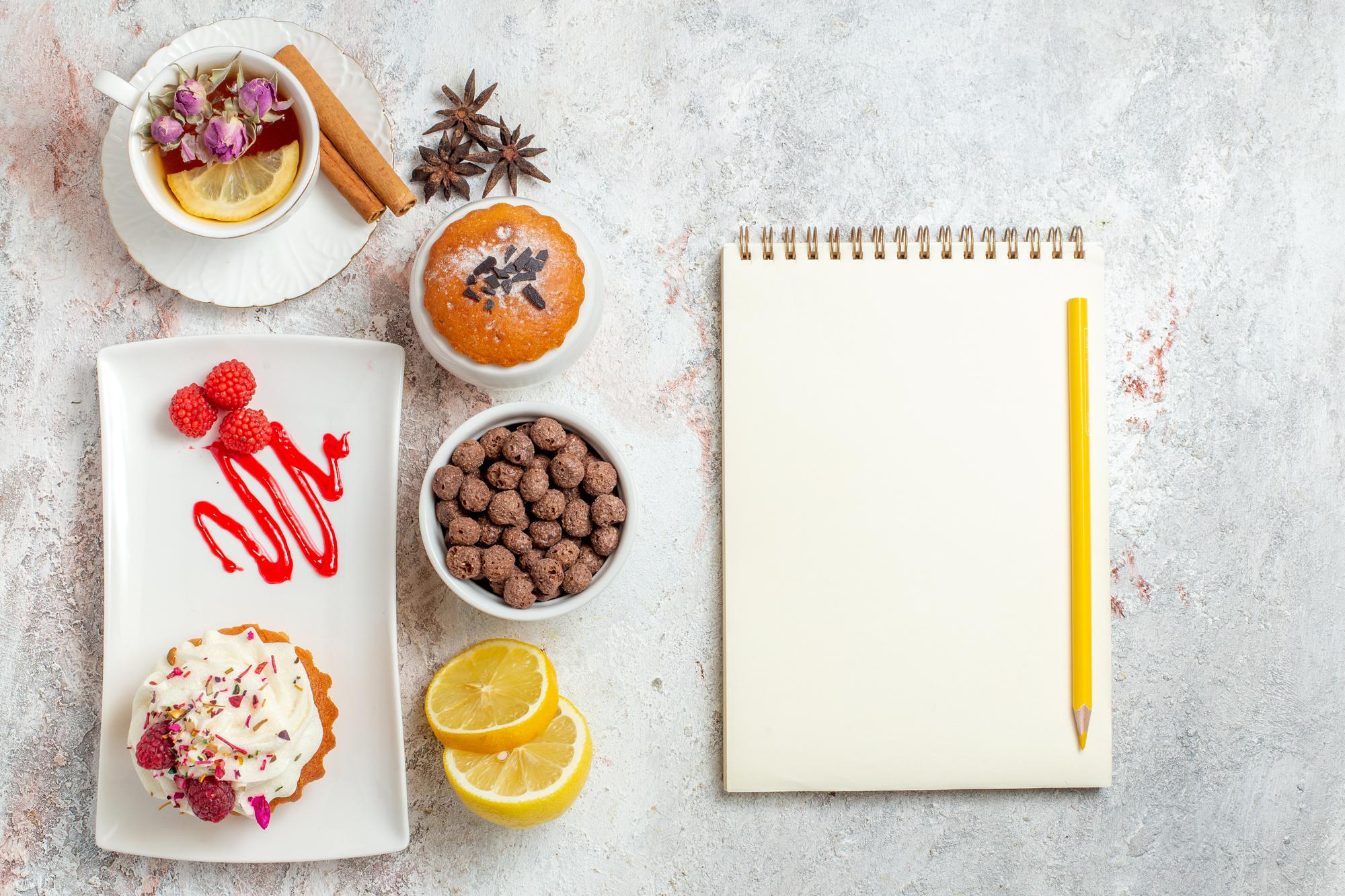 Subscription concept with recipes and calendar